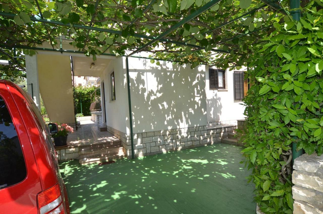 רוביני Koreni Apartments מראה חיצוני תמונה