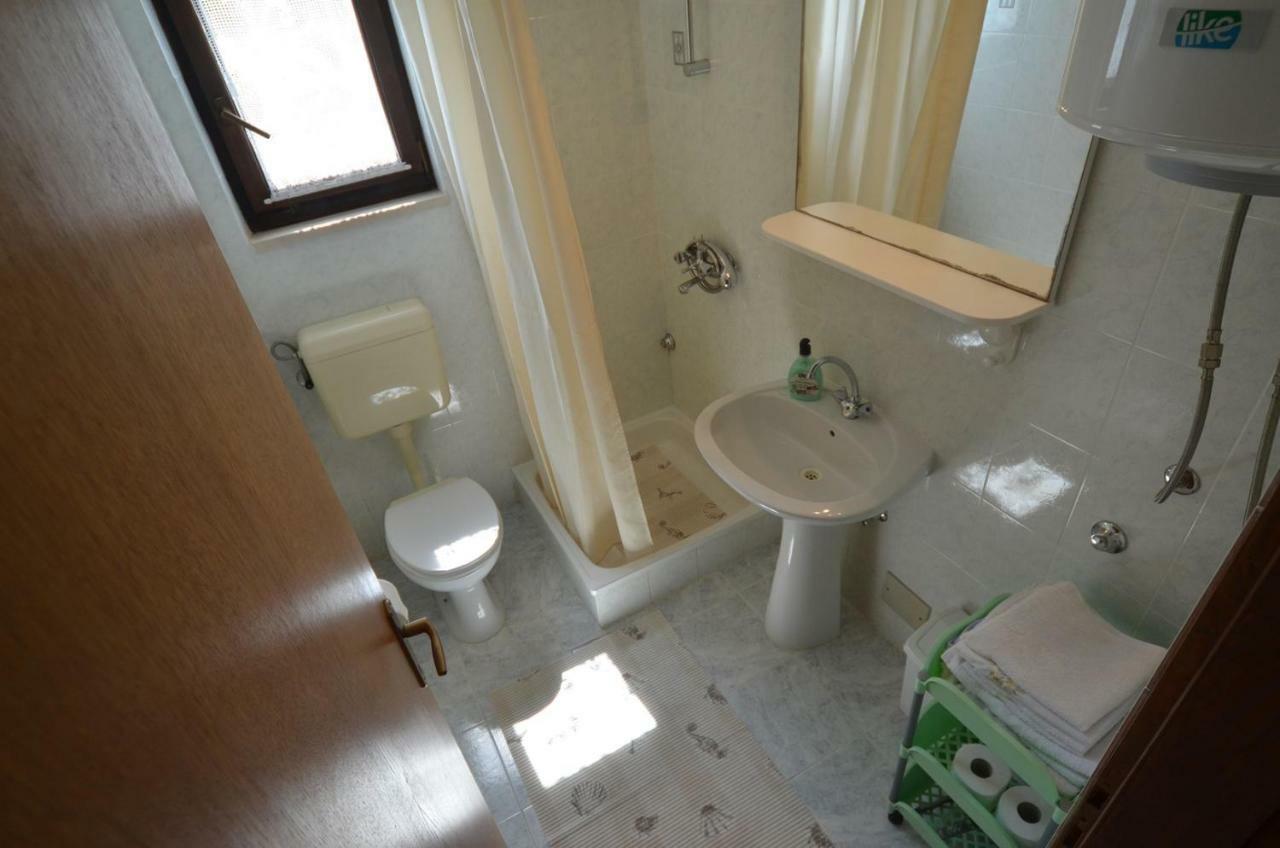רוביני Koreni Apartments מראה חיצוני תמונה